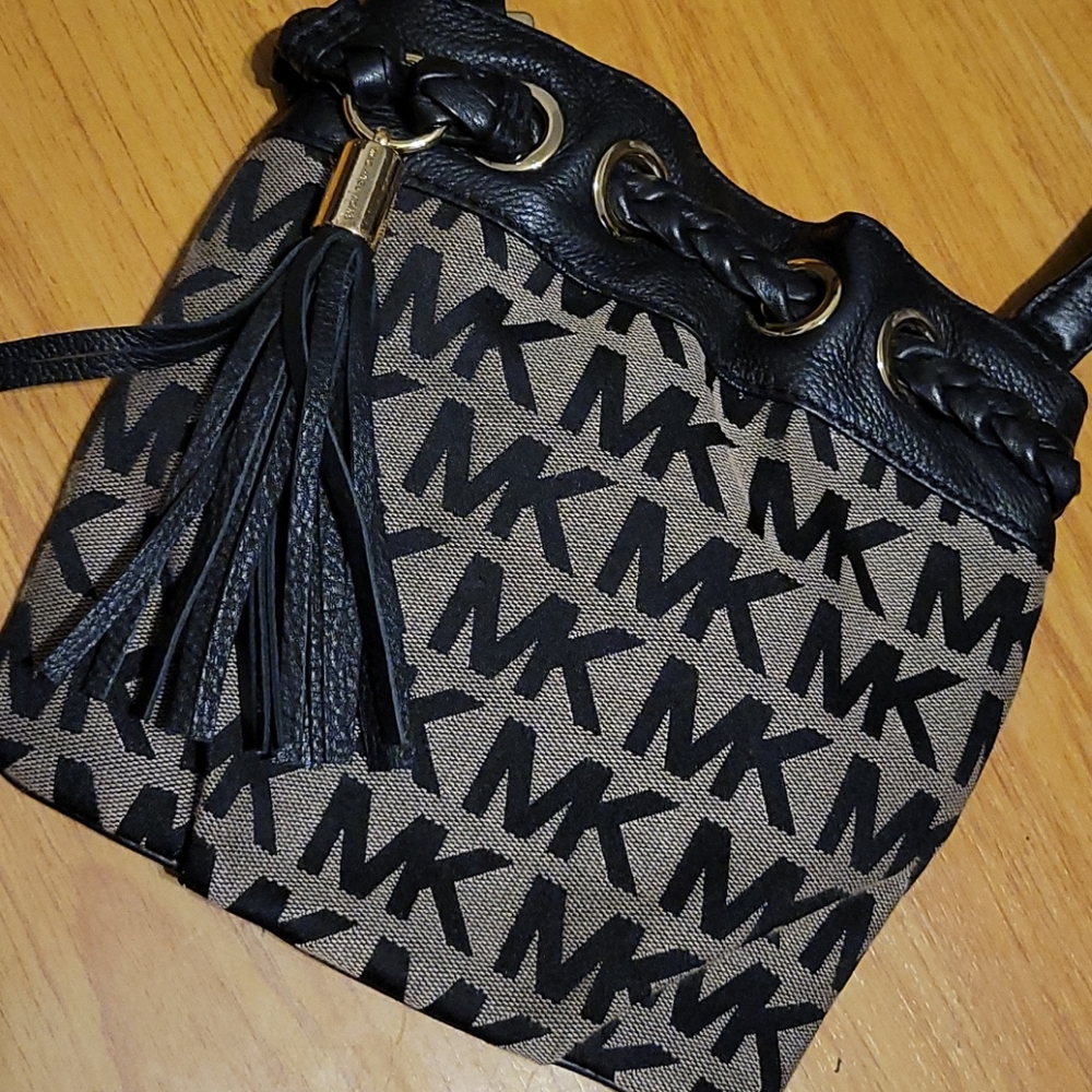 Michael Kors Black and Khaki MK Logo Crossbody Bag - Picture 9 of 9